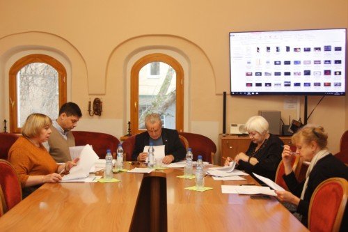 Не указано