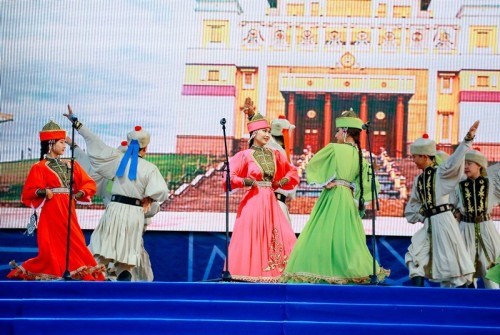 кон4