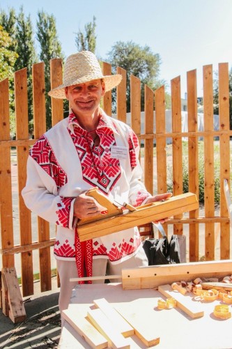 Не указано