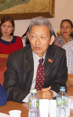 Ким
